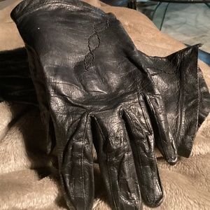 Black Leather gloves, VTG